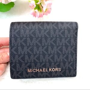 💕💕Michael Kors Carryall Card Case Wallet💕💕